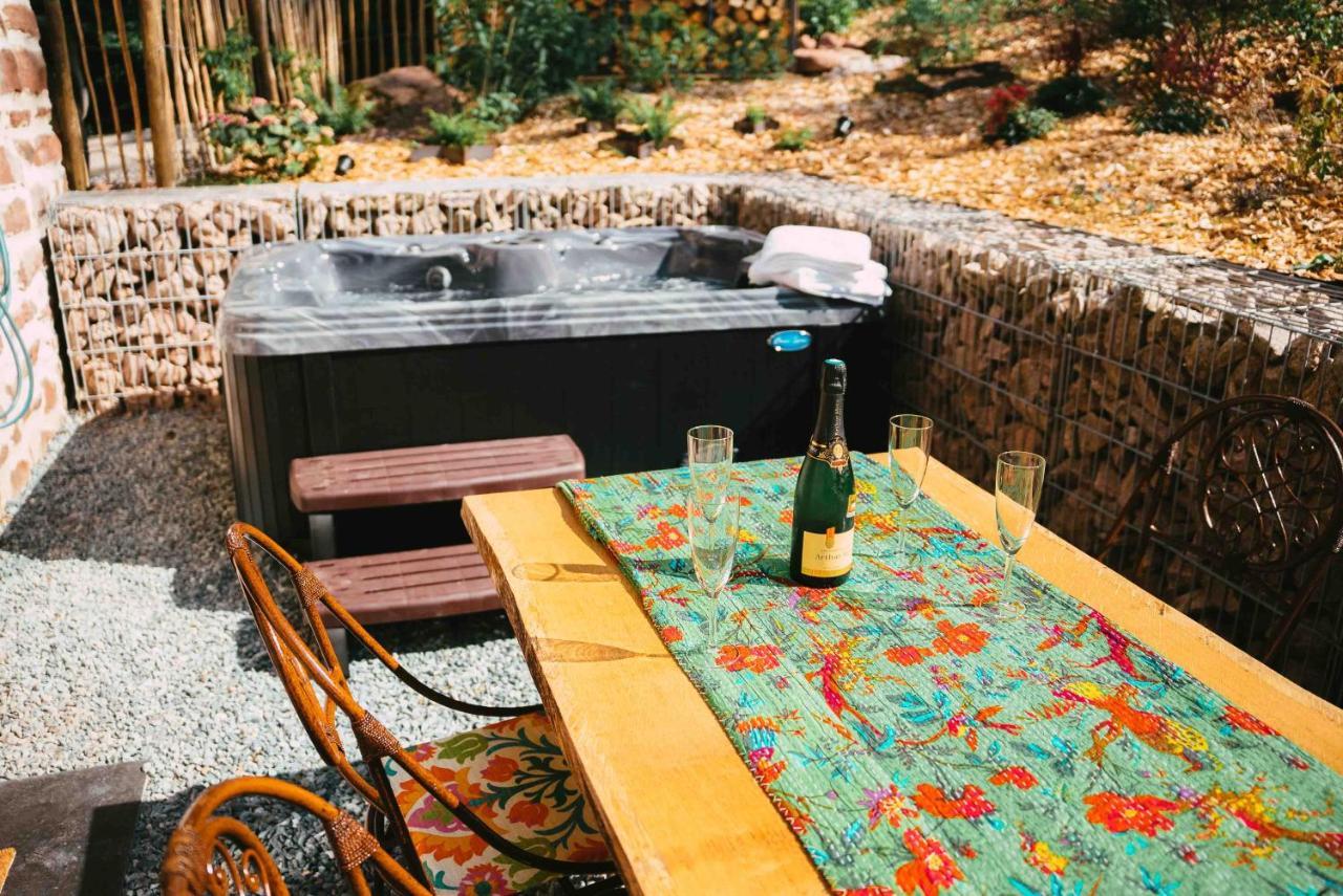 Le Grand Petit - Domaine De Charme - Jacuzzis Privatifs Guebwiller