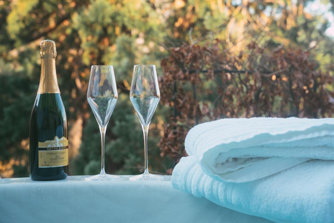 Holiday home Le Grand Petit - Domaine De Charme - Jacuzzis Privatifs